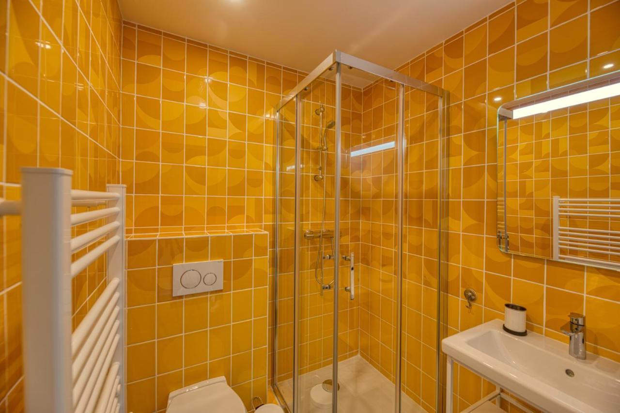 Five To Sete Hotel Bagian luar foto